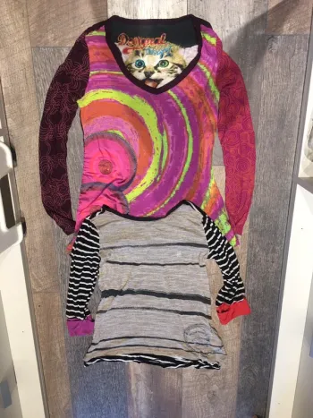 Lot 2 hauts Desigual M