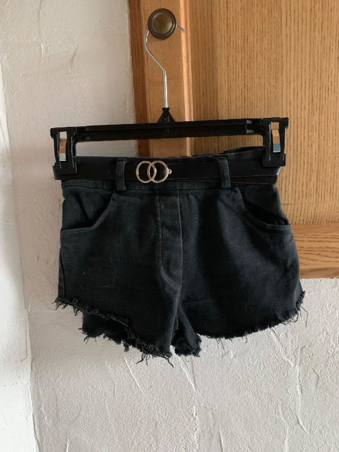 Short noir 8 ans