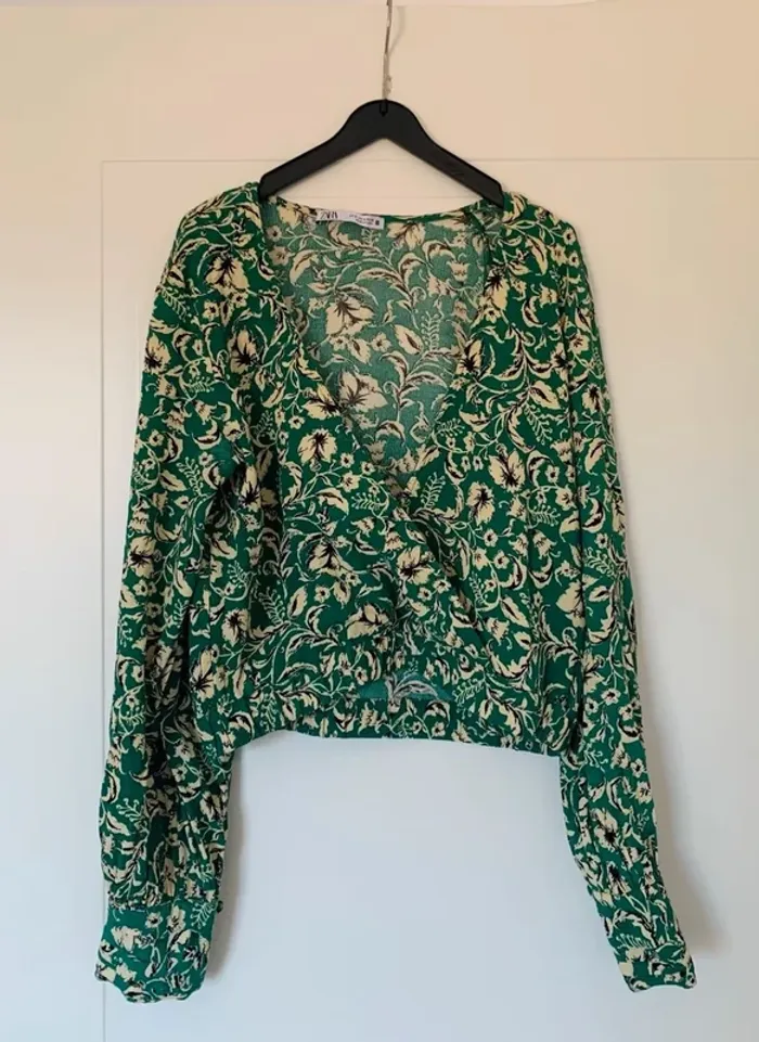 Blouse ZW verte à fleurs , taille L, Neuf avec étiquette- Zara - photo numéro 3