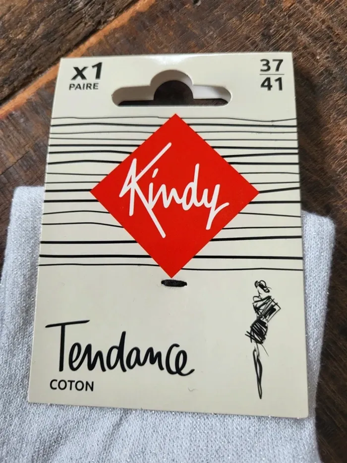 Kindy Socquettes gris clair brillante neuves 37/41 - photo numéro 3