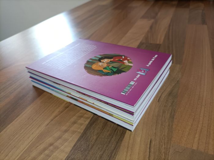 Lot 4 livres Les sisters série Tv tomes 1,2,41,77 - photo numéro 6