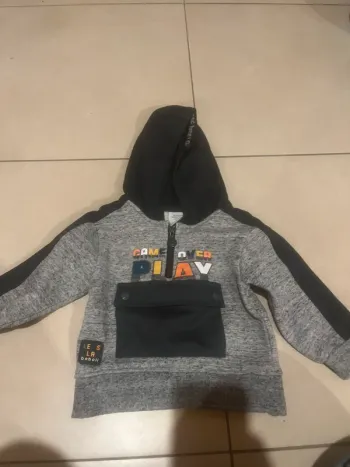 Sweat taille 80 cm