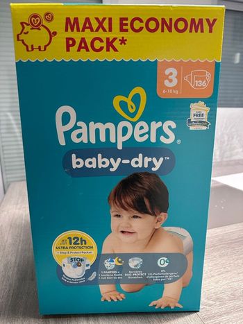 📦 Carton de couches – Pampers Baby-Dry Taille 3 (Maxi Economy Pack)