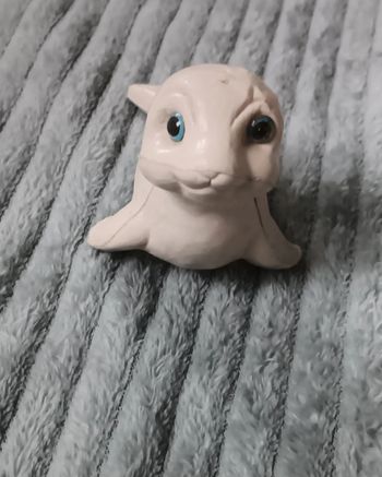 Figurine phoque blanc