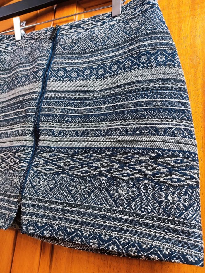 Mini jupe courte broderie à motifs Stradivarius 40 L Très bon état - photo numéro 5