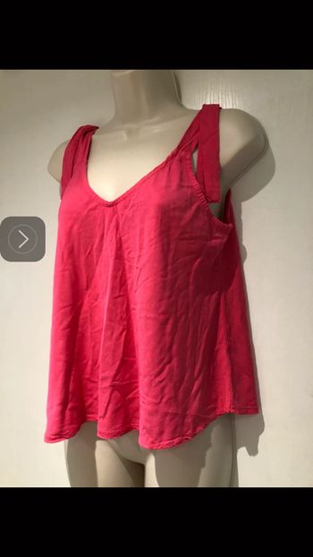 Top rose taille 38 Made in Italy