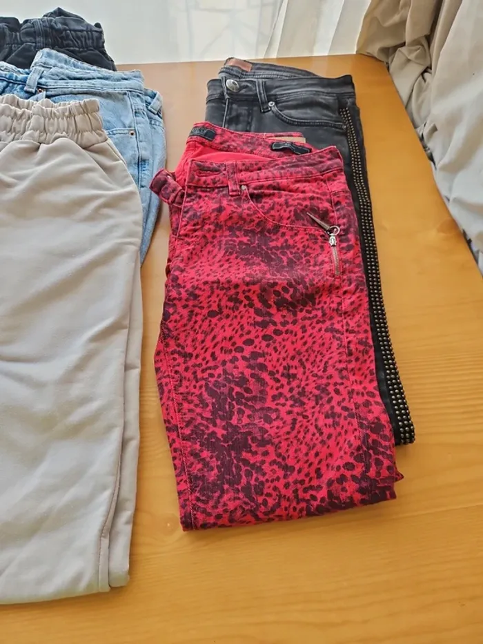 Lot 7 jeans + 1 jogging - photo numéro 4