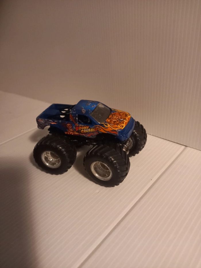 Hotwheel monster truck stone crusher - photo numéro 2