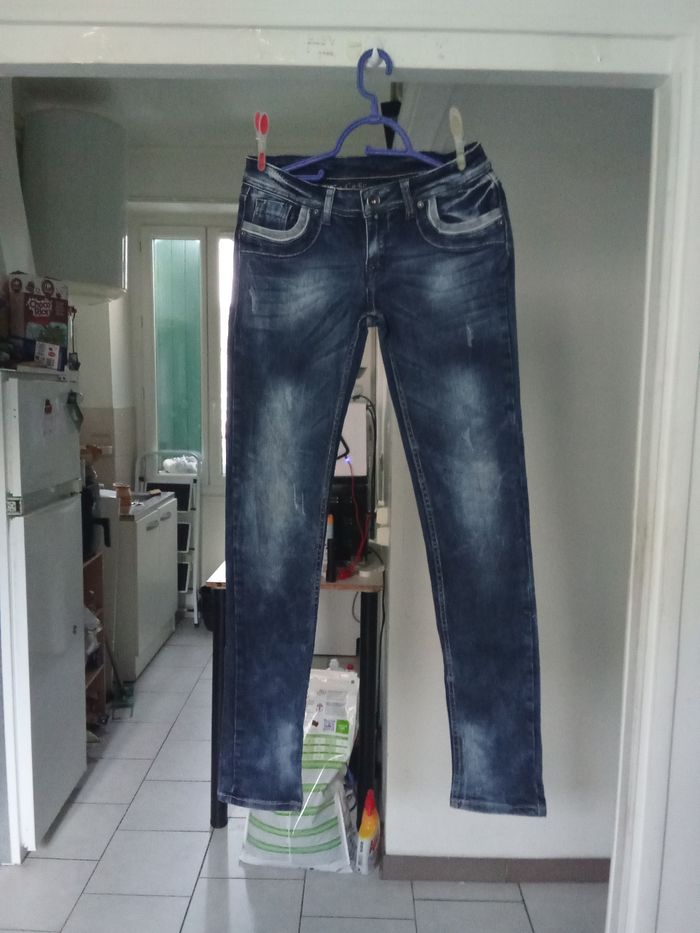 Jean de femme taille 44 ans. Adoro - photo numéro 5