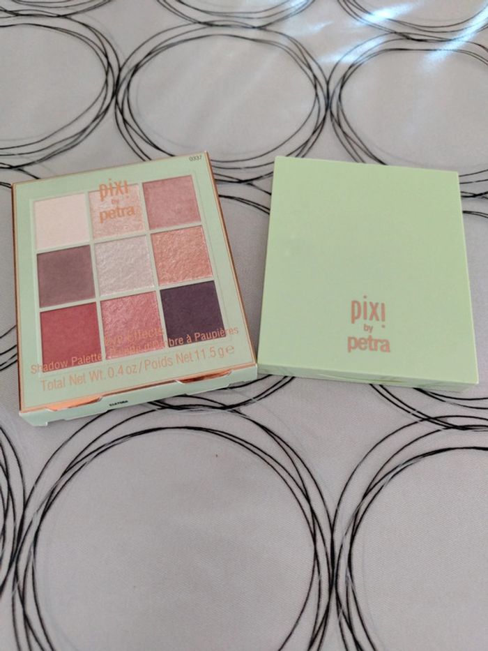 Palette maquillage Pixi complètement neuve - photo numéro 2