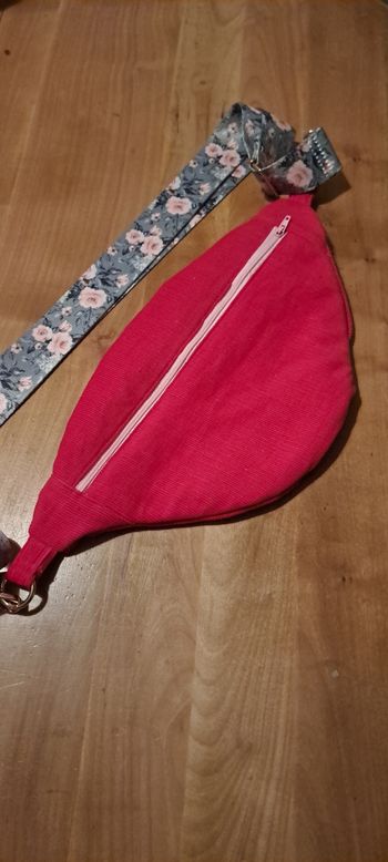 Sac banane velours rose