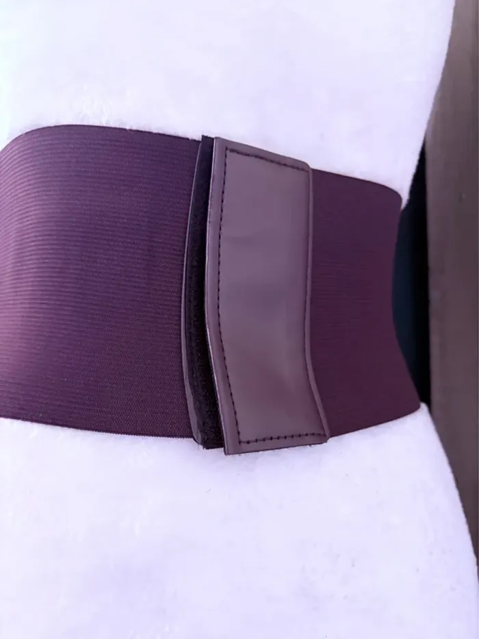 Corset serre taille marron avec chaîne et bijoux doré - photo numéro 4