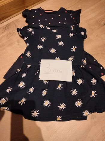 Lot 2 robes Vertbaudet MC