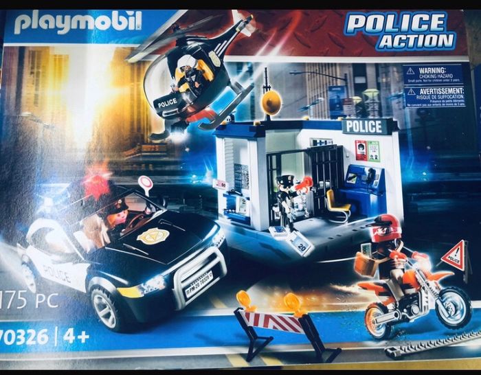Commissariat de police playmobil