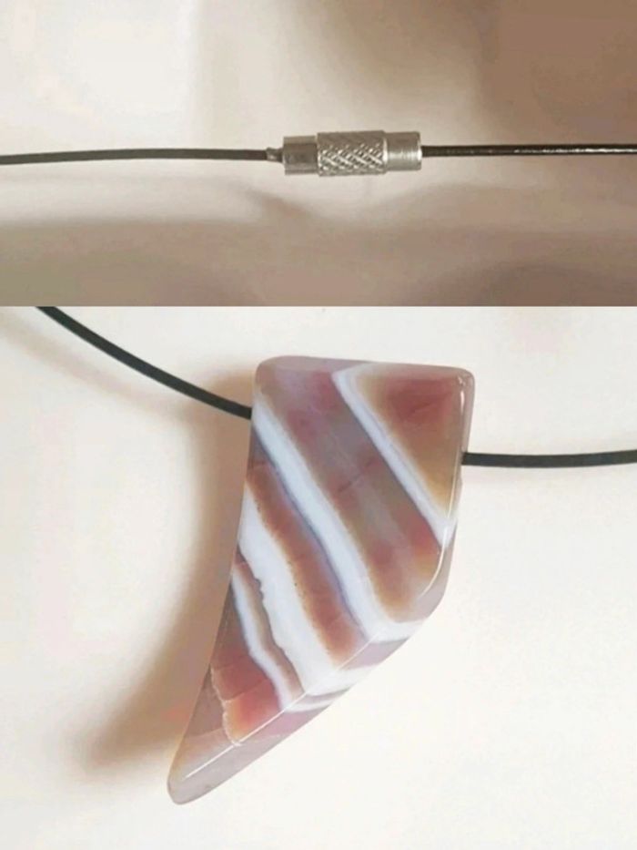 Collier pendentif croc verre rayé marron blanc tribal 🇨🇵 Fabrication Artisanale - 45cm - photo numéro 2