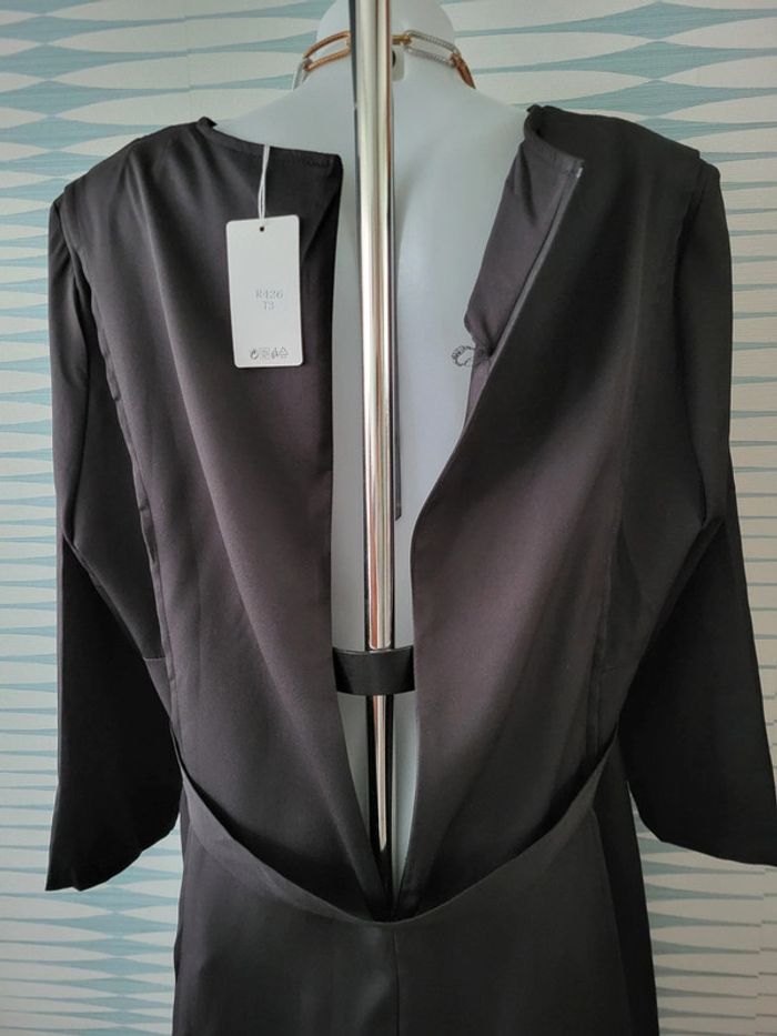 Robe noire à martingale et manches longues Christy taille 3 (44/46) neuve avec étiquette - photo numéro 12