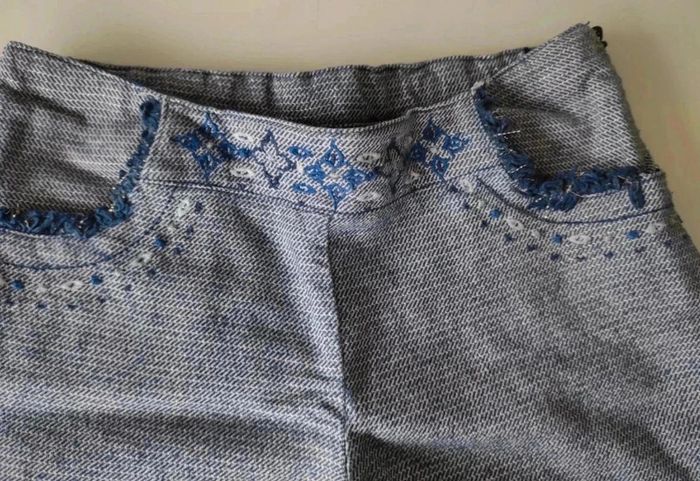 9 € Short 6 ans - photo numéro 2