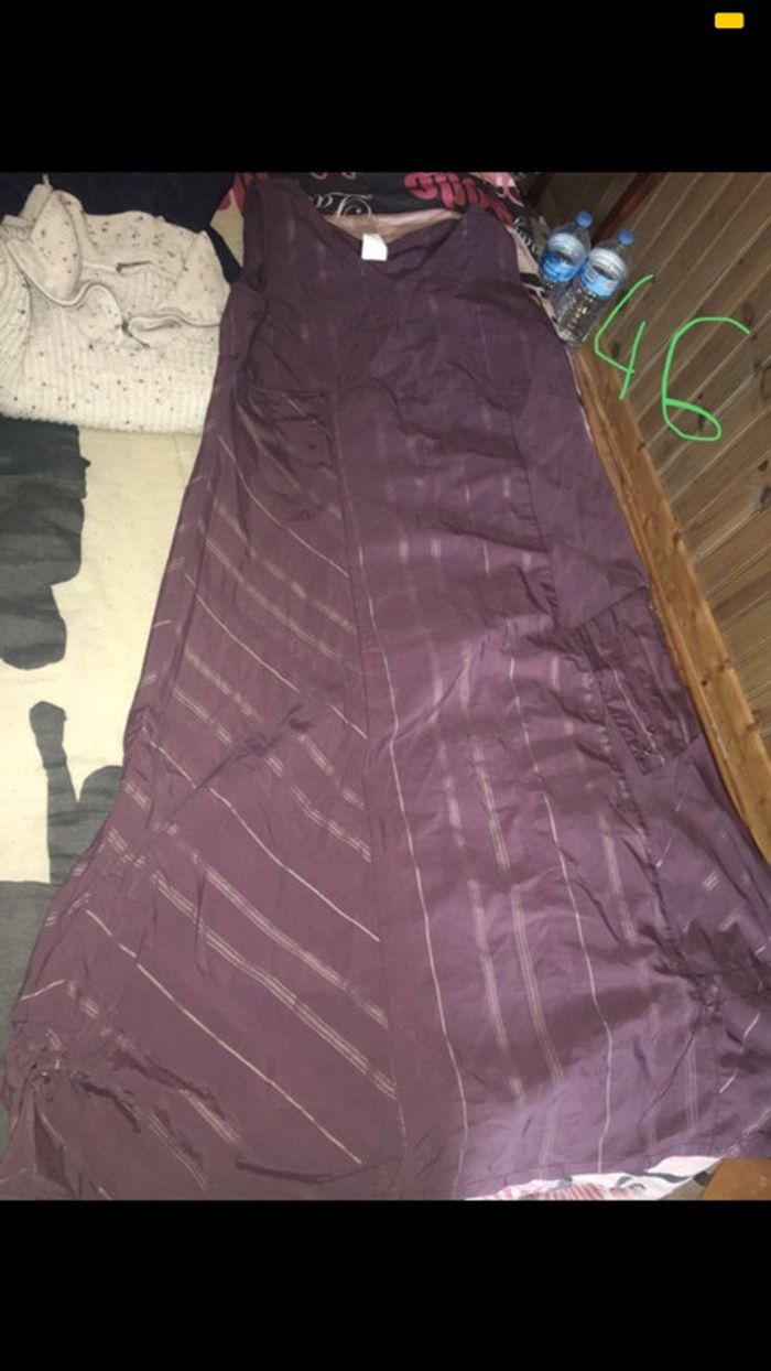 Robe aubergine