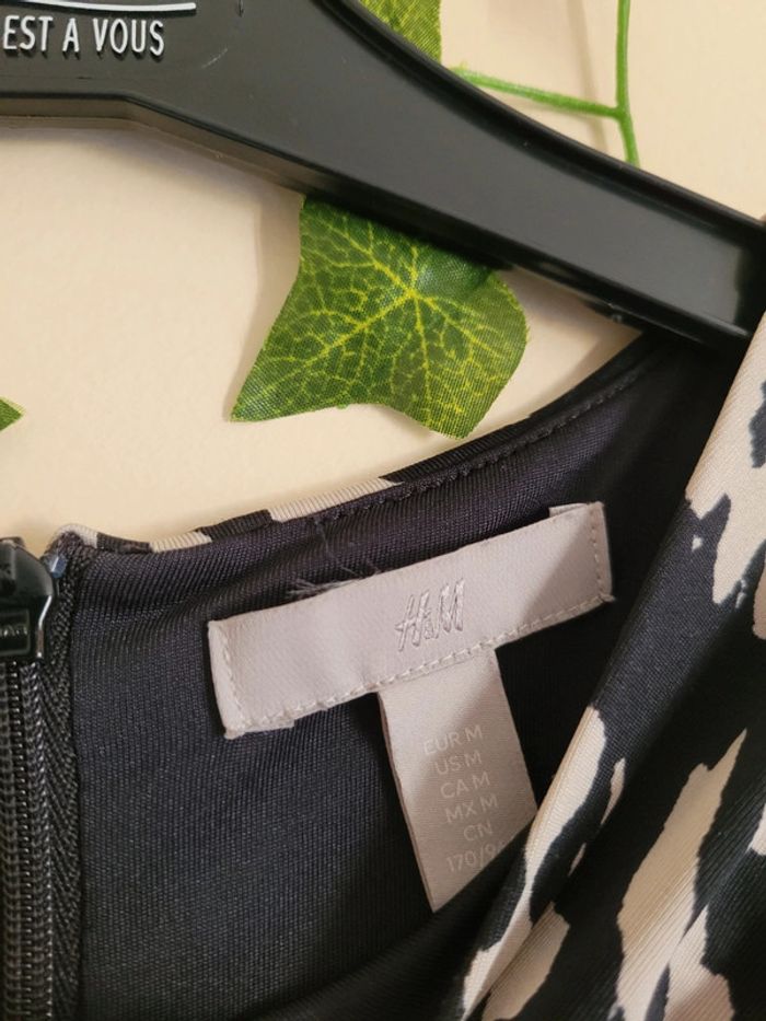 Robe midi h&m 38 🌹 - photo numéro 4