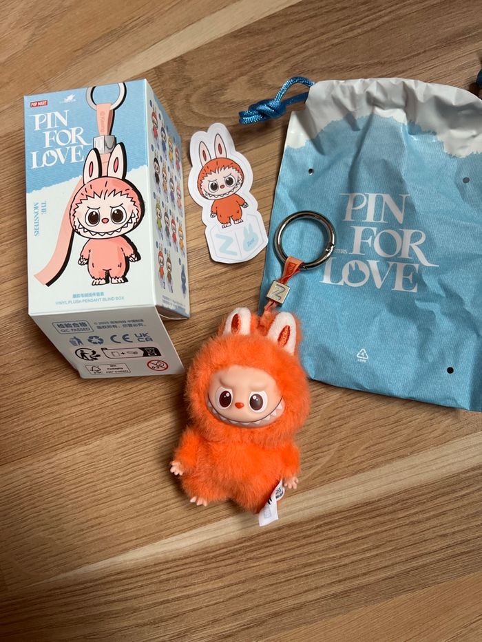 Labubu Pin for Love Z