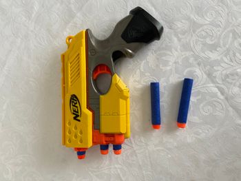 Pistolet Nerf Scout IX-3 + 5 fléchettes