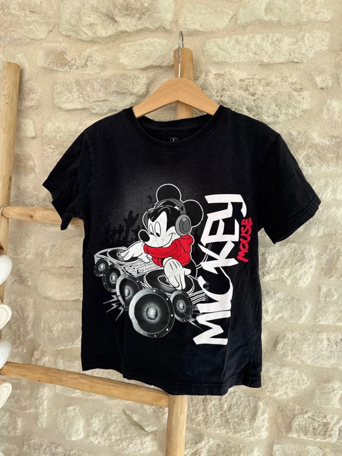 Tee shirt Mickey Dj 8 ans - 3 € - photo numéro 5