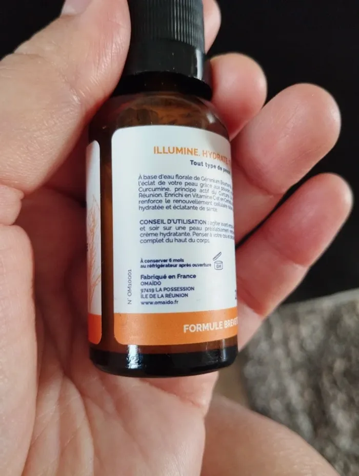Serum botanique hydratant activateur d'éclat - photo numéro 4