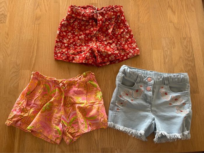 Lot 3 shorts 4 ans