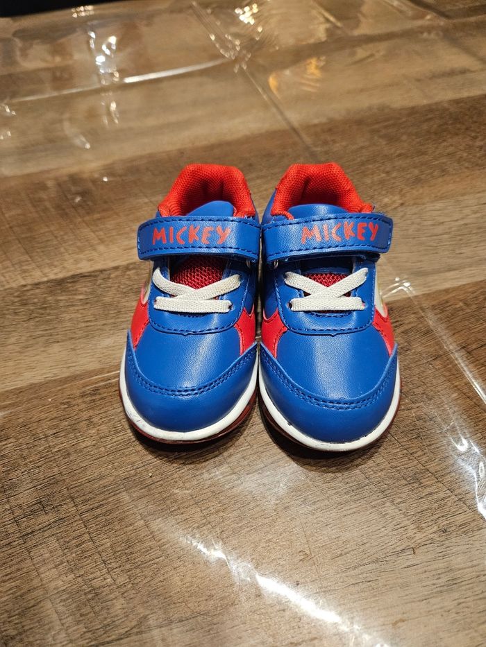 Chaussure Mickey lumière - photo numéro 2