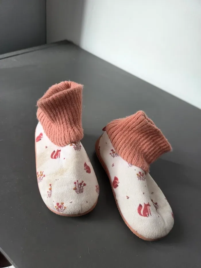 Chausson fille taille 22 - photo numéro 2