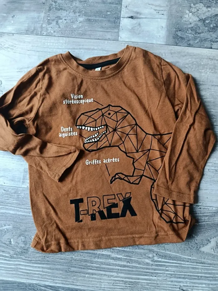 Lot vêtements garçon 4ans - photo numéro 5