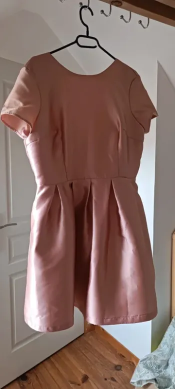 Robe Chi Chi London 44