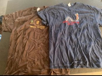 Lot 2 t-shirts