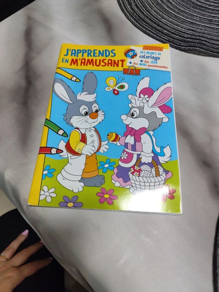 J'apprends en m'amusant livre jeux et coloriage