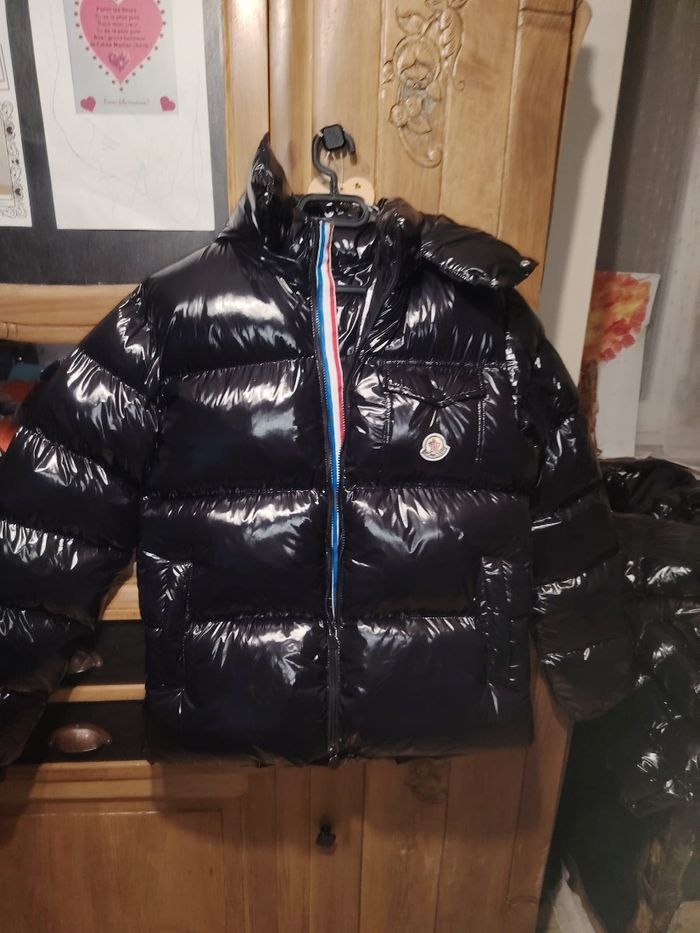 Doudoune Moncler neuf - photo numéro 5
