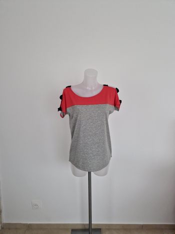 Haut bi-color épaules semi-ouverte Mim