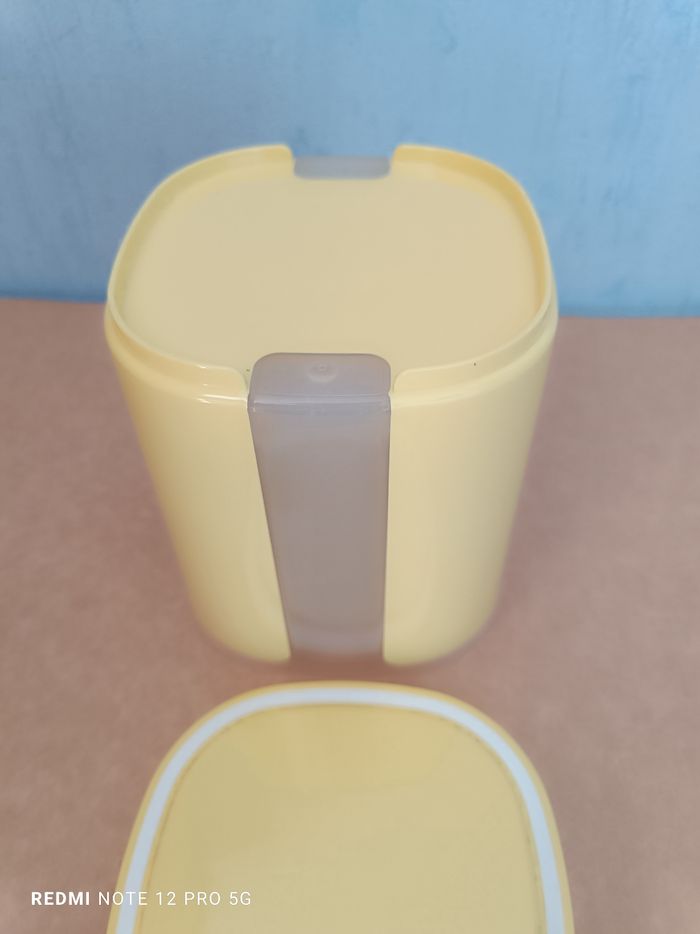 Boite hermétique Tupperware 1,5L - photo numéro 6
