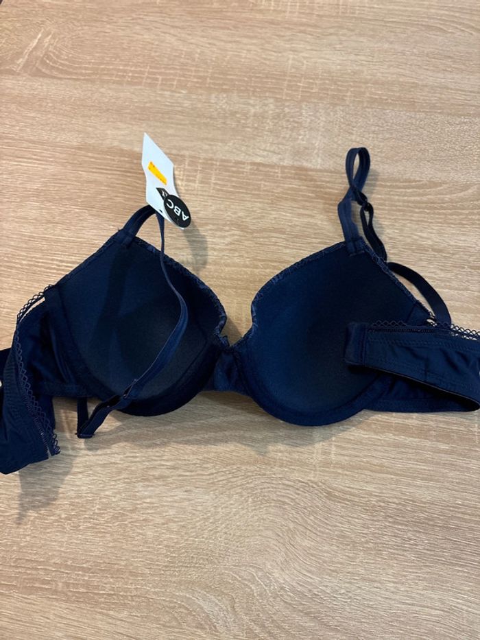 Soutien gorge - photo numéro 3