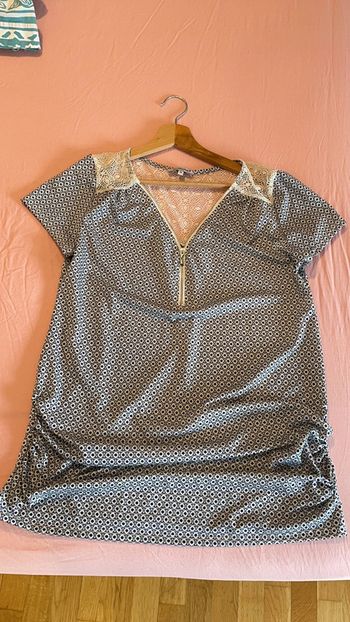 T-shirt maternité avec dentelle