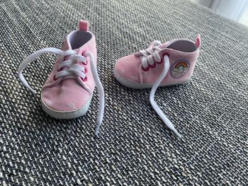 Chaussure rose taille 12