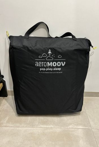 Lit de voyage AeroMoov + accessoires