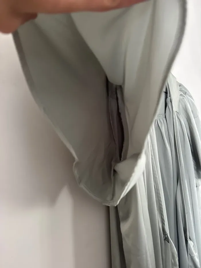 👗 Robe portefeuille d'été ou soirée effet satin- Shein-neuf sans etiquette- taille L couleurverte - photo numéro 11