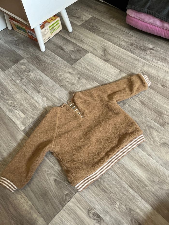 Pull d’hiver réversible taille 9-12 mois - photo numéro 3