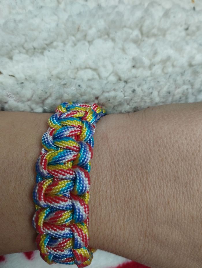Bracelet en paracorde fait main multicolore femme - photo numéro 5