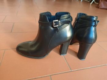 Bottines à talon noires en cuir 36
