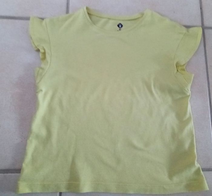 T-shirt taille 6 ans - photo numéro 1