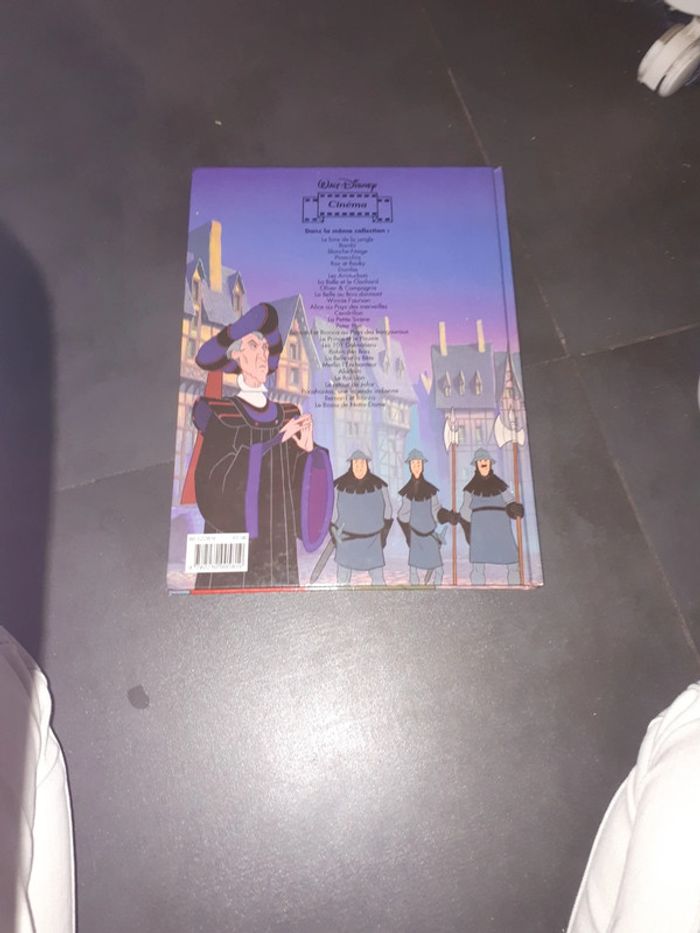 Livre Walt Disney ancienne édition le bossu de Notre Dame - photo numéro 5
