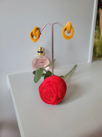 Clips tout doux jaune moutarde