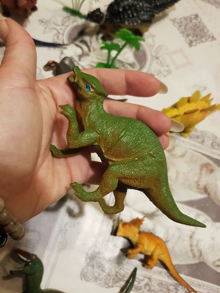 Lot figurine dinosaure Simba Ptéranodon Stégosaurus Delta Sport T-rex - photo numéro 10