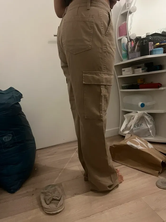 Cargo stradivarius beige taille 42 neuf avec étiquette - photo numéro 6